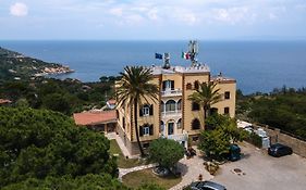 Hotel Castello Monticello